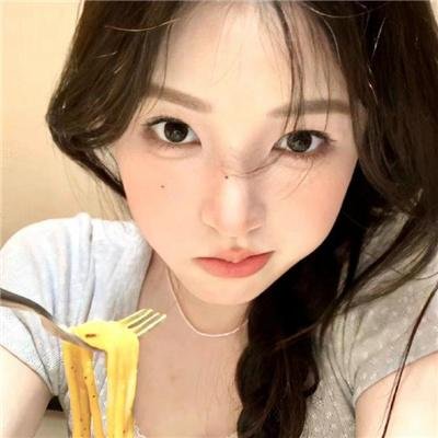 她在梦中跳舞